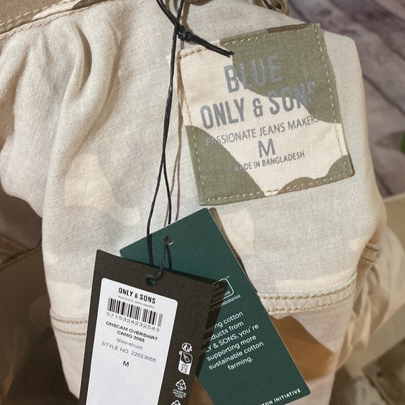 NWT brand new with tag Camouflage Print Men Shacket - Picture 2 of 7